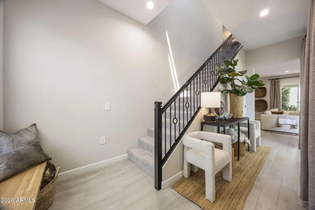 Real Estate Picture 13