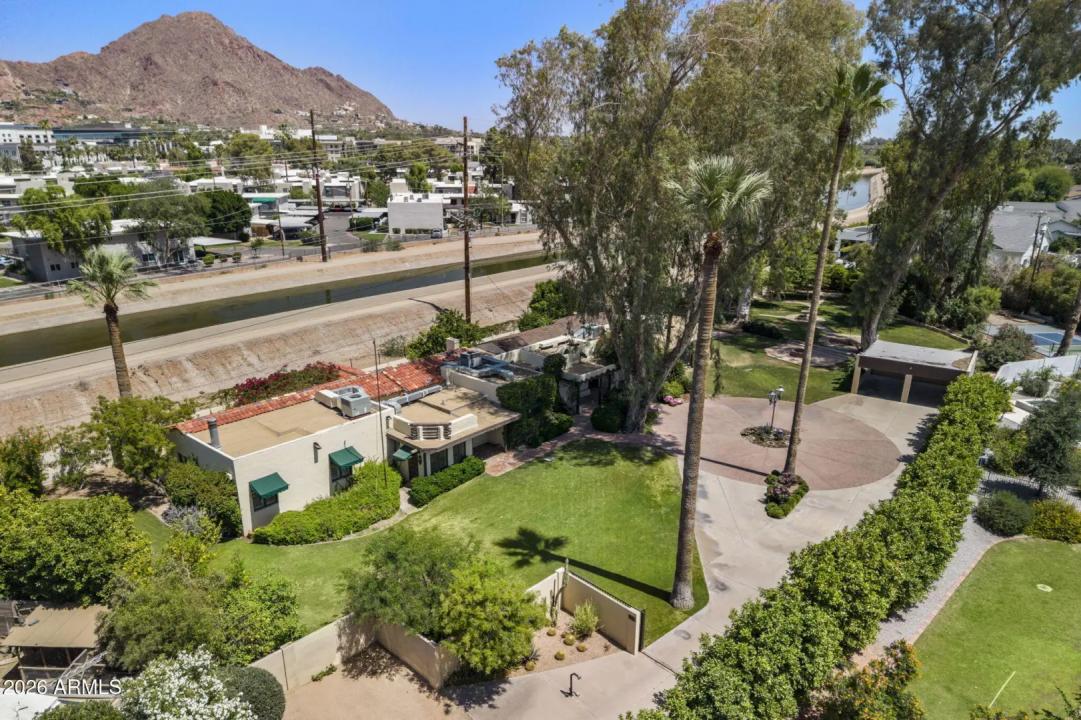 Real Estate Picture 32