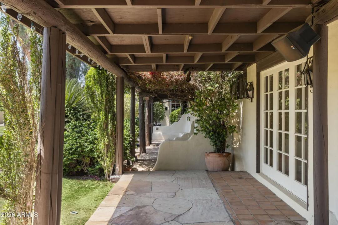Real Estate Picture 27