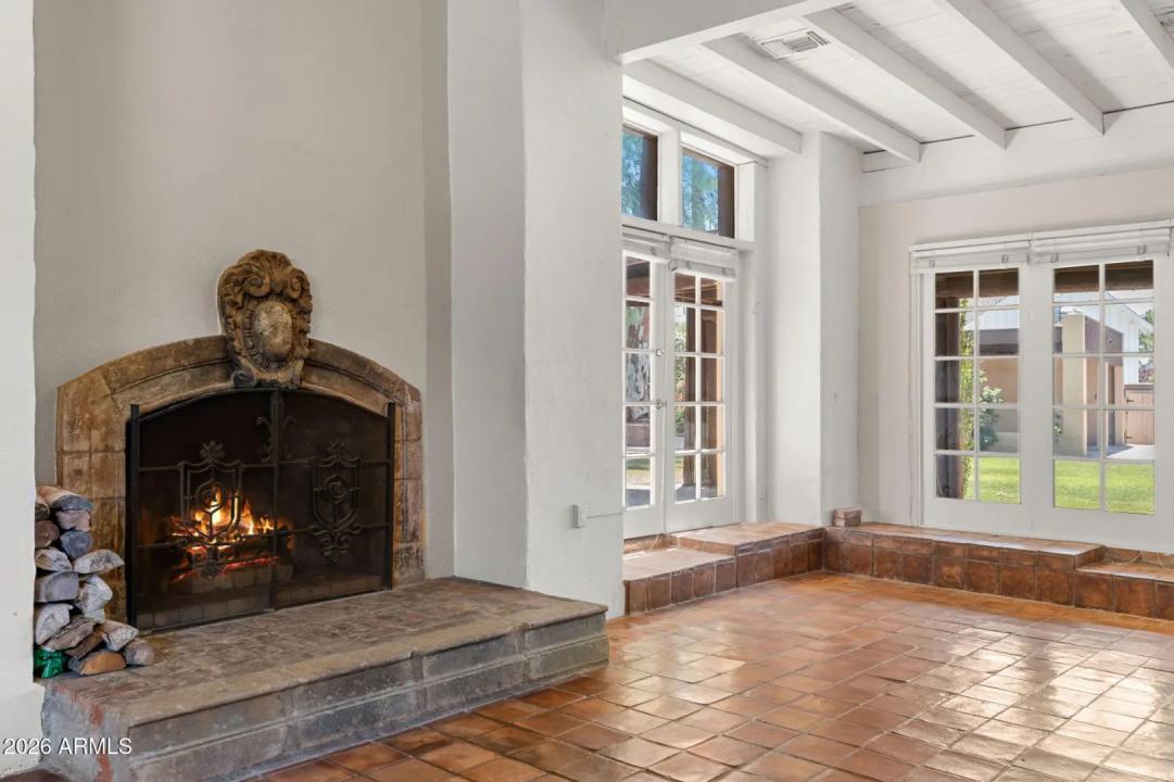 Real Estate Picture 15