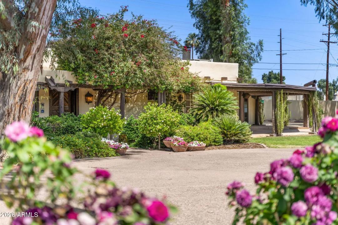 Real Estate Picture 1