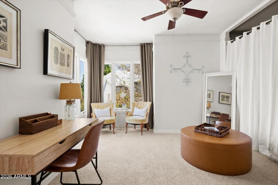 Real Estate Picture 12