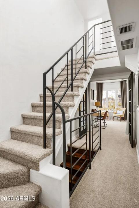 Real Estate Picture 18