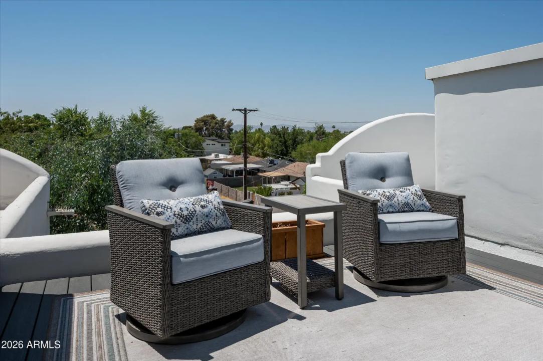 Real Estate Picture 20