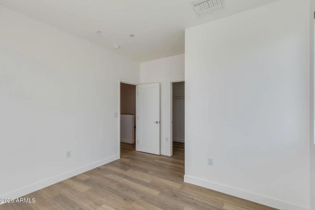Real Estate Picture 38