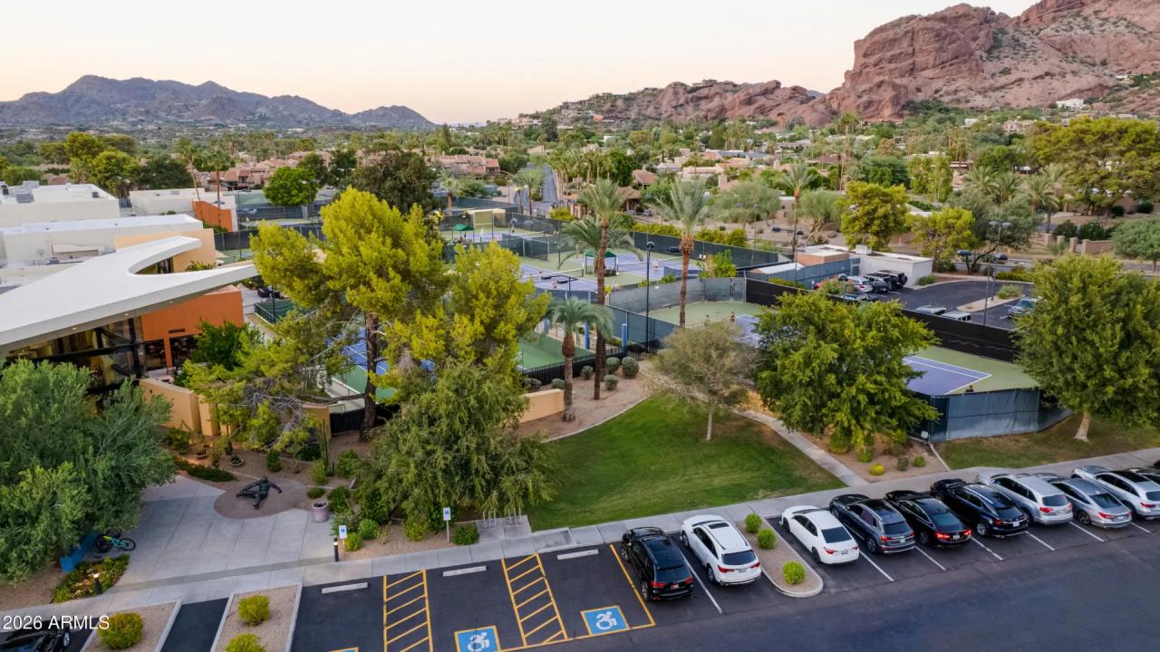Real Estate Picture 64