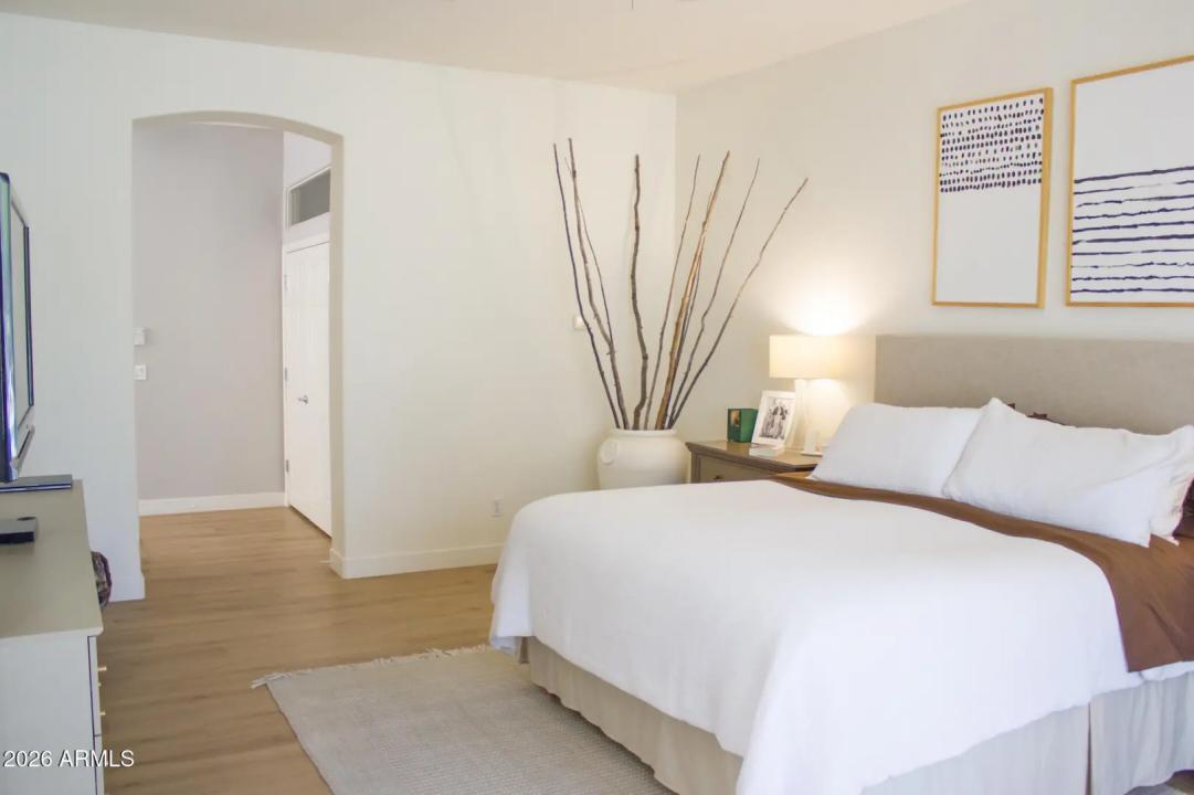 Real Estate Picture 10