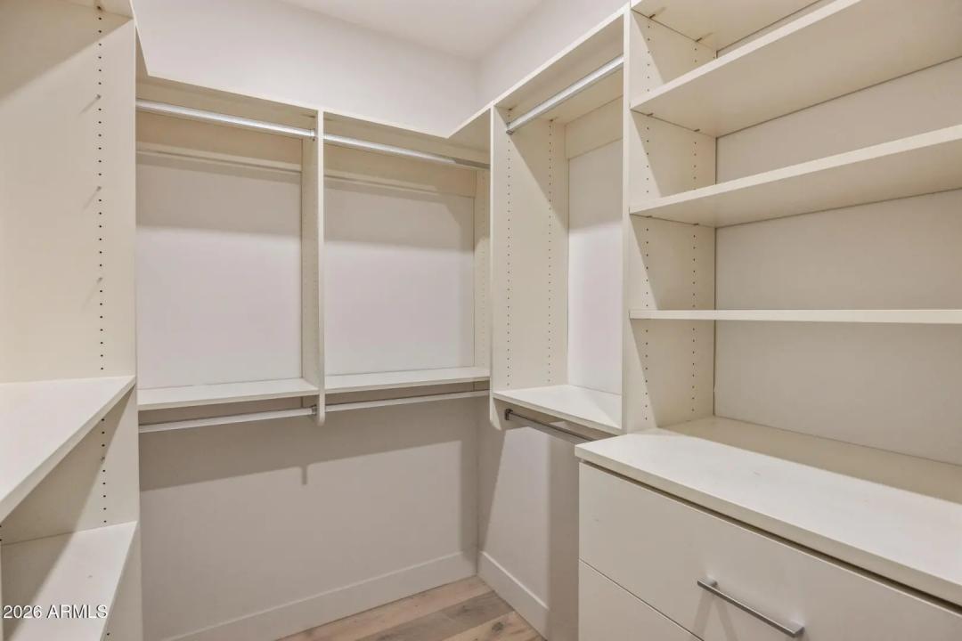 Real Estate Picture 23