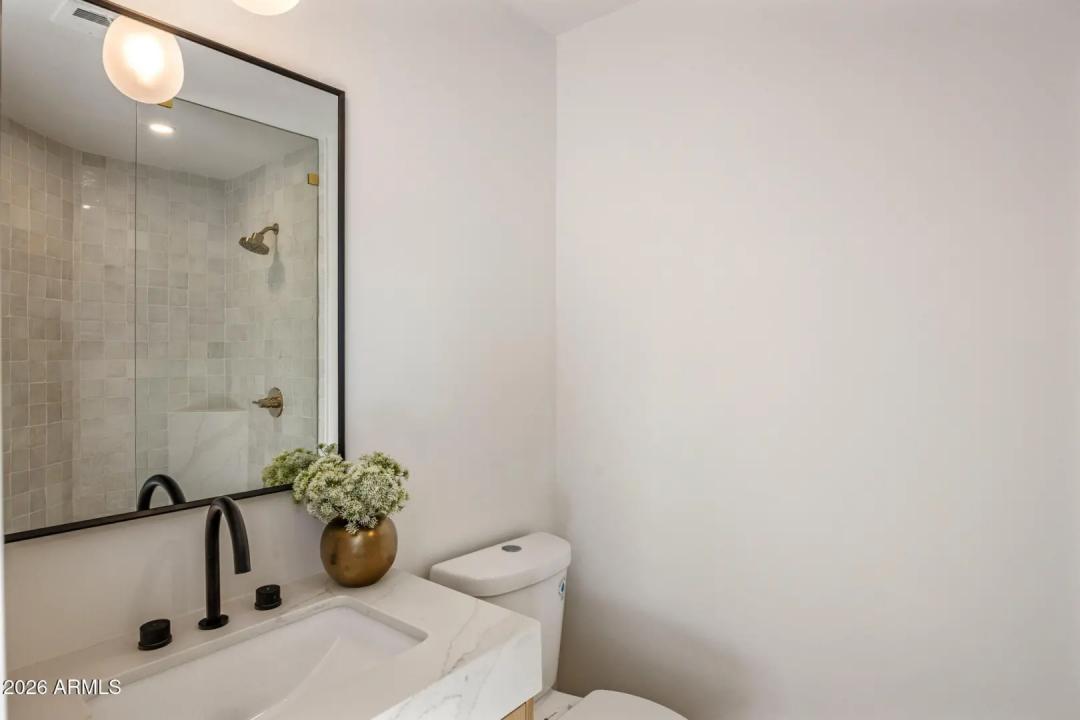 Real Estate Picture 26