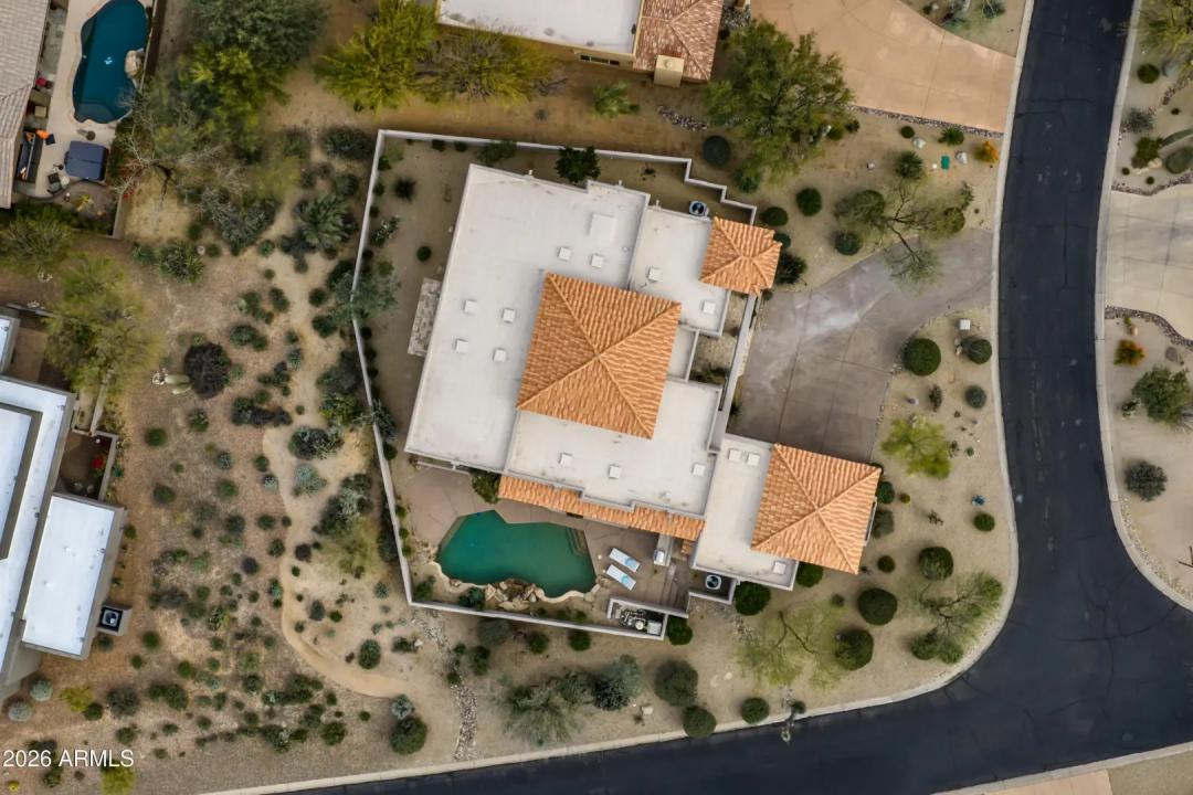 Real Estate Picture 35