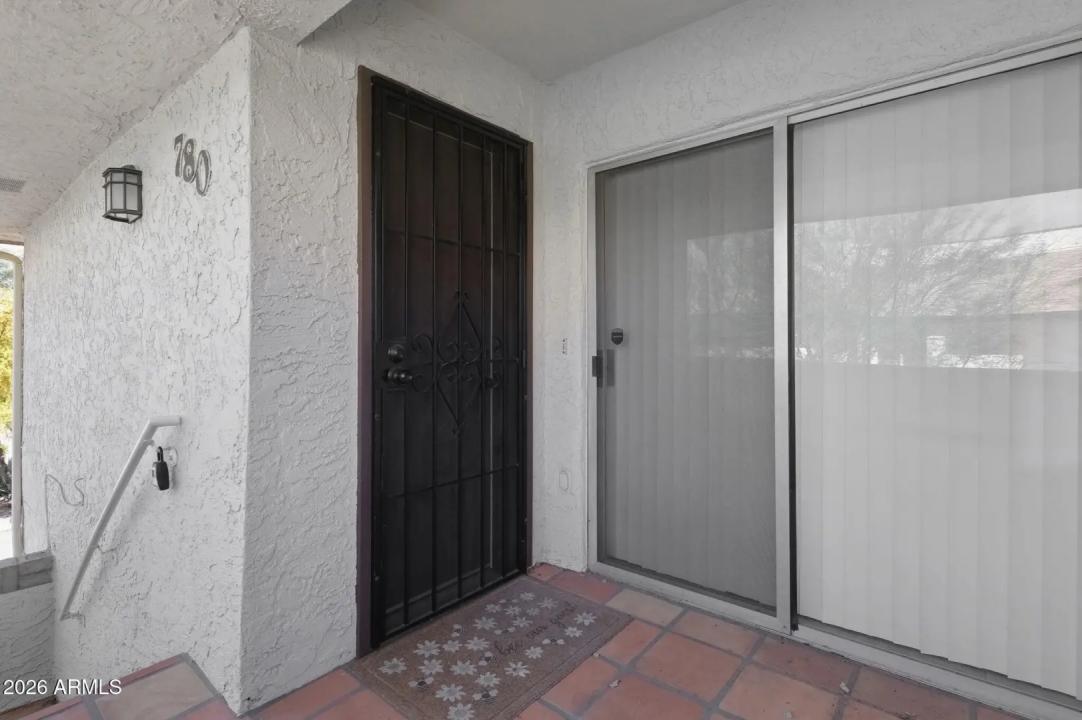 Real Estate Picture 3