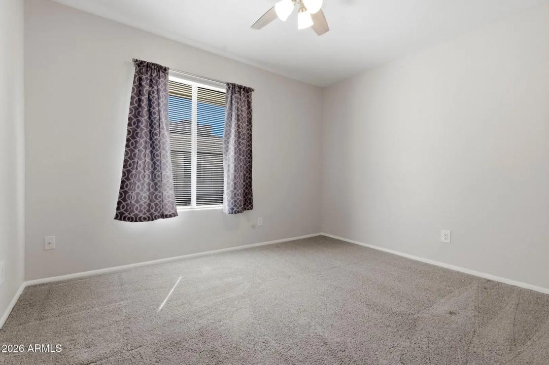 Real Estate Picture 15