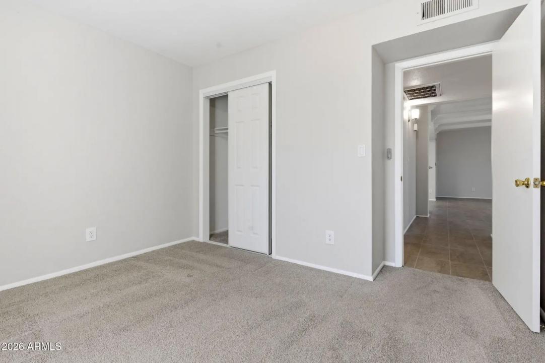 Real Estate Picture 16