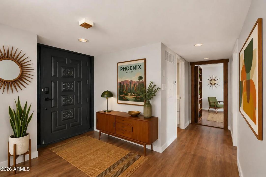 Real Estate Picture 5