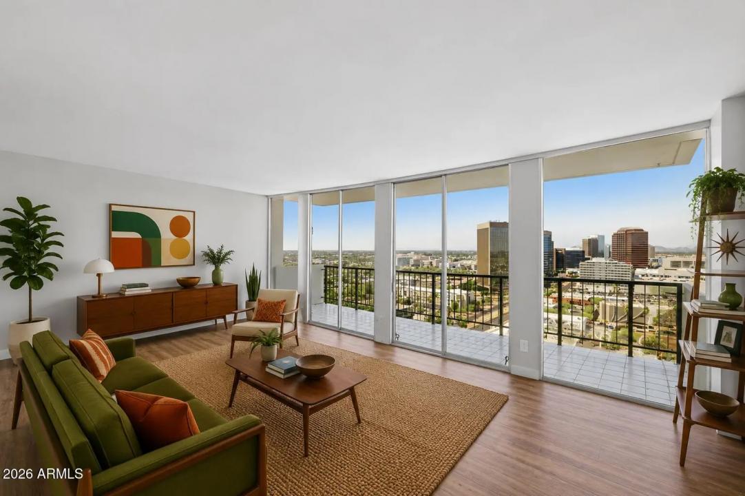 Real Estate Picture 3