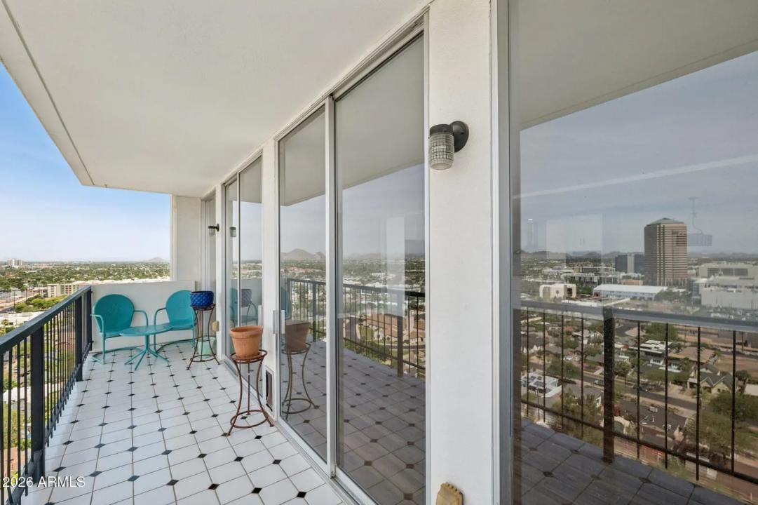 Real Estate Picture 15