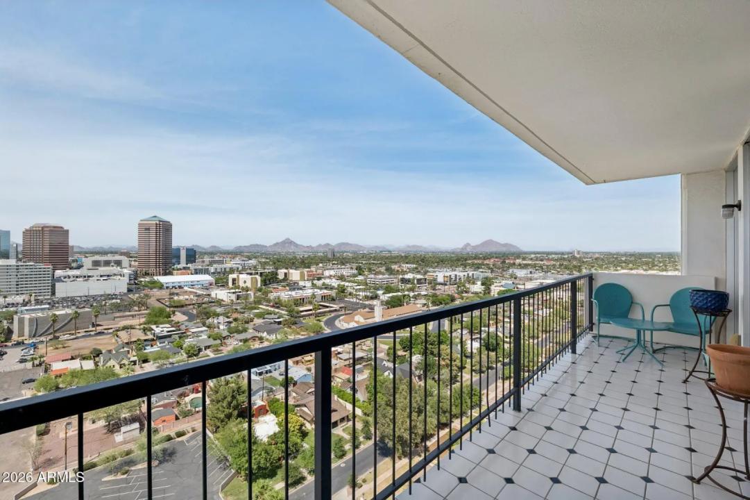 Real Estate Picture 16