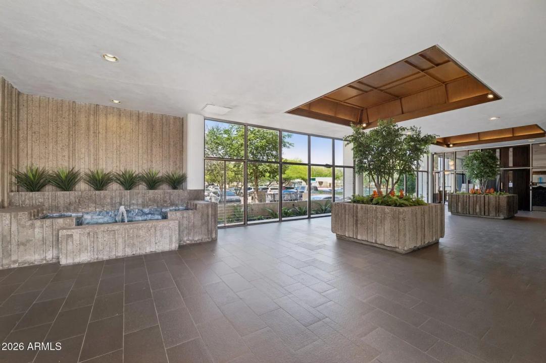 Real Estate Picture 28