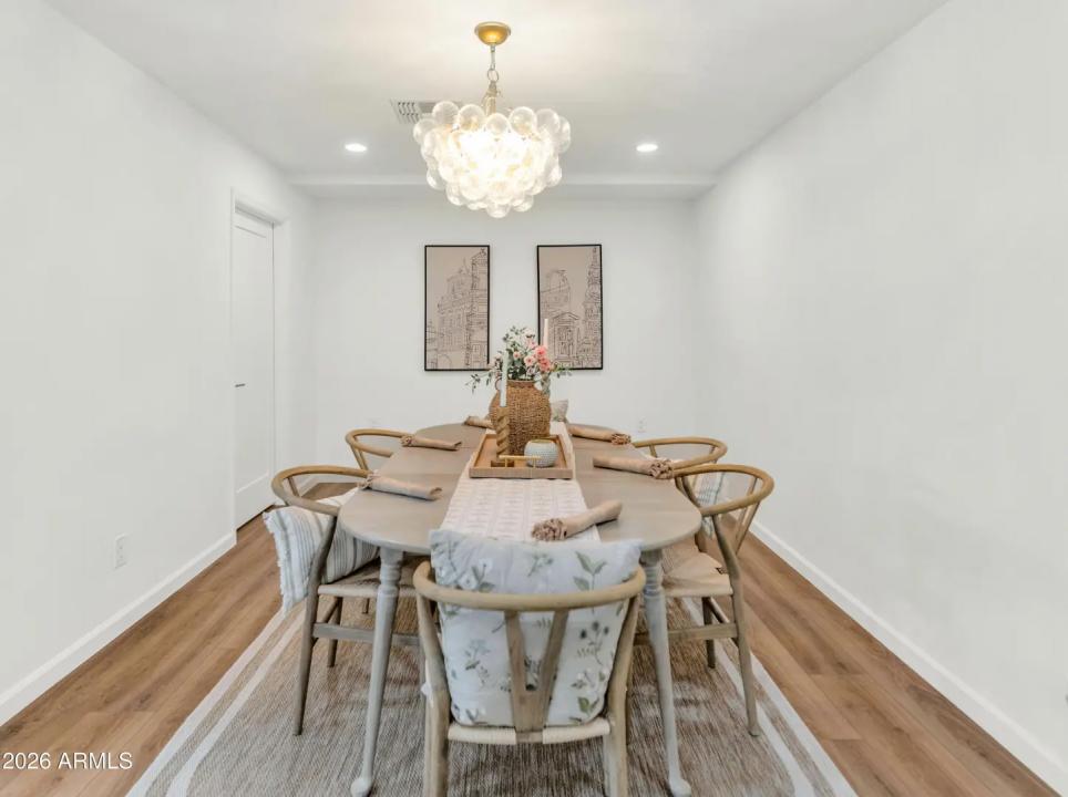 Real Estate Picture 12