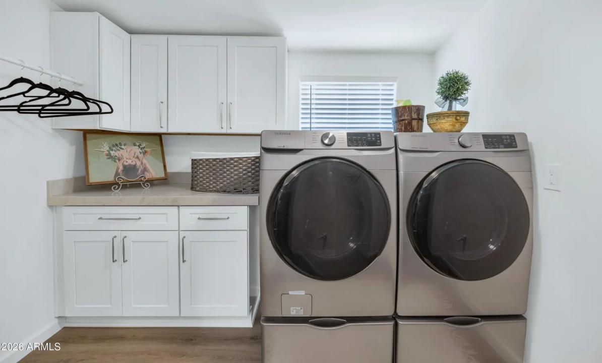 Real Estate Picture 16