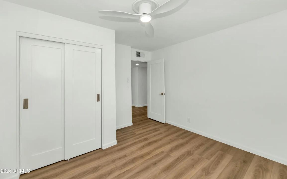 Real Estate Picture 24