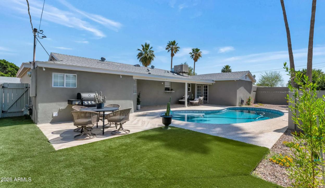 Real Estate Picture 29