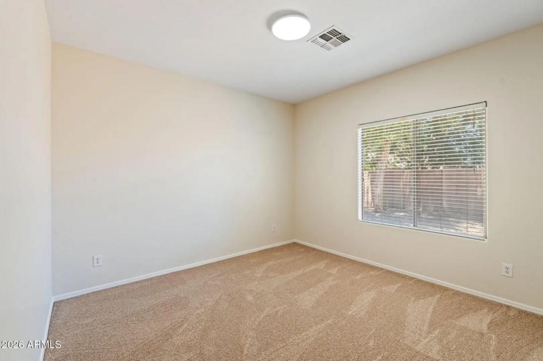 Real Estate Picture 22