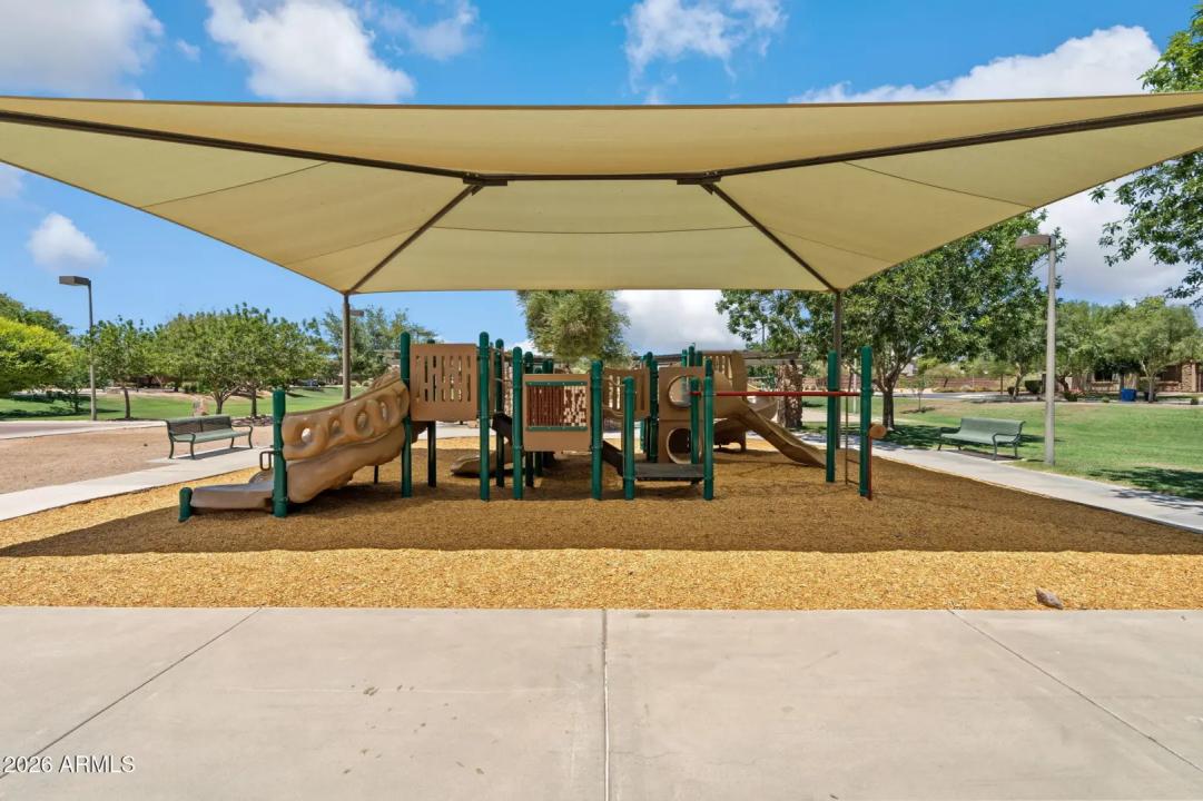 Real Estate Picture 36