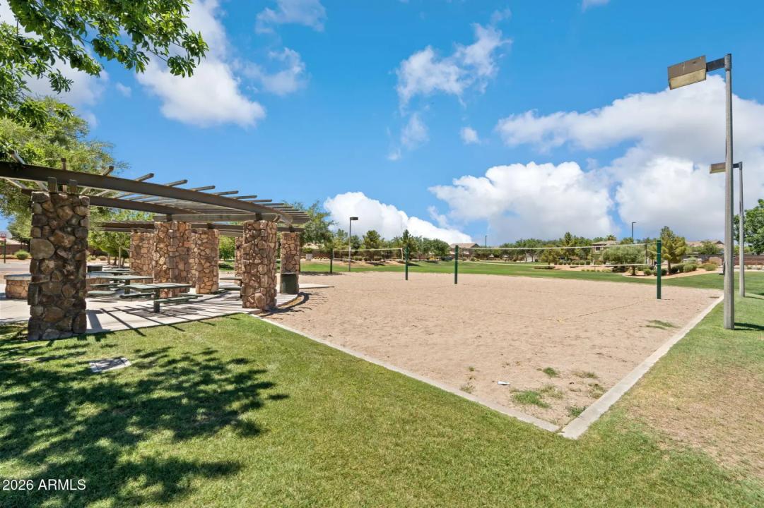 Real Estate Picture 39