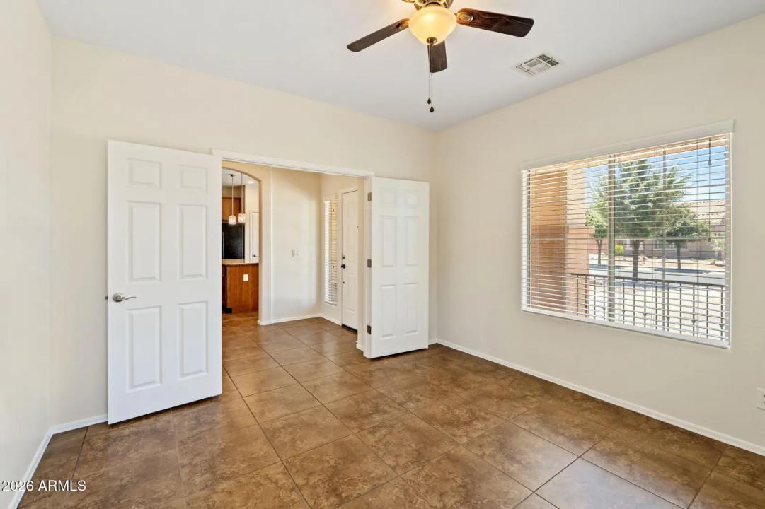 Real Estate Picture 6