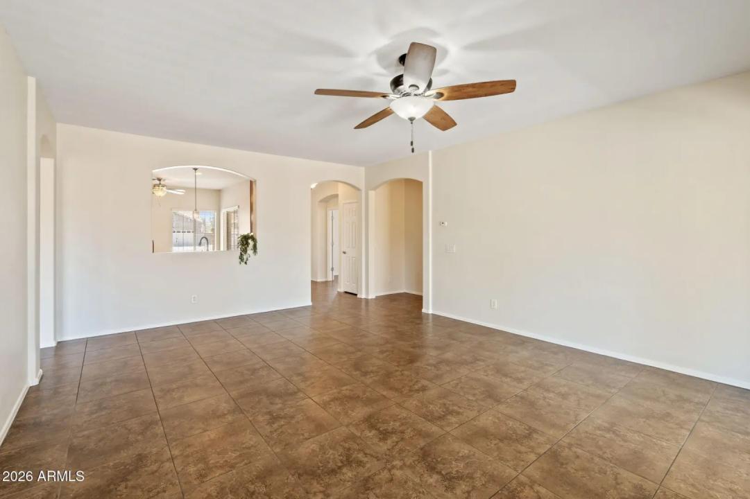 Real Estate Picture 25