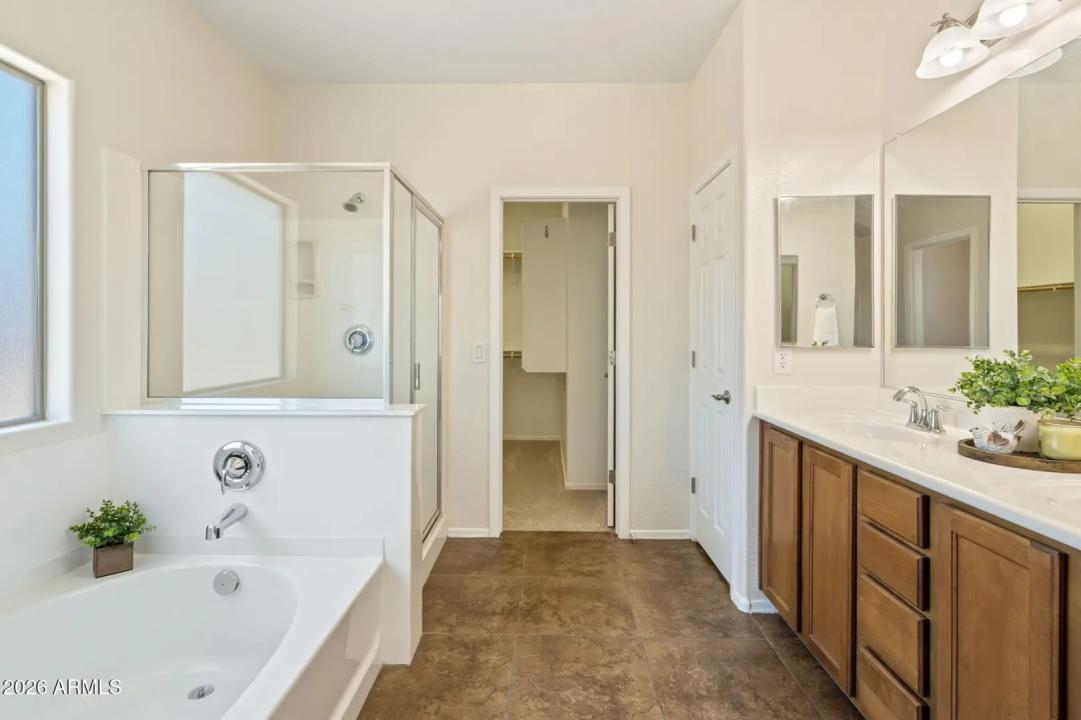 Real Estate Picture 8