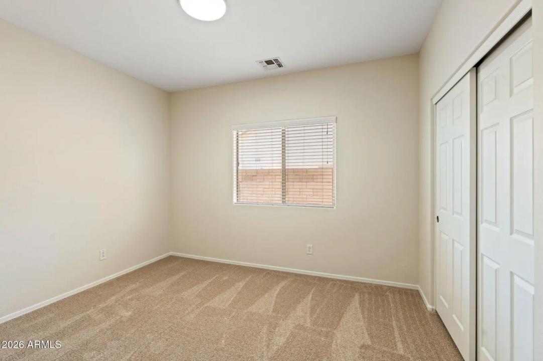 Real Estate Picture 18
