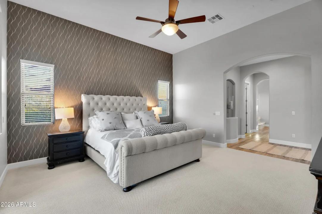 Real Estate Picture 33