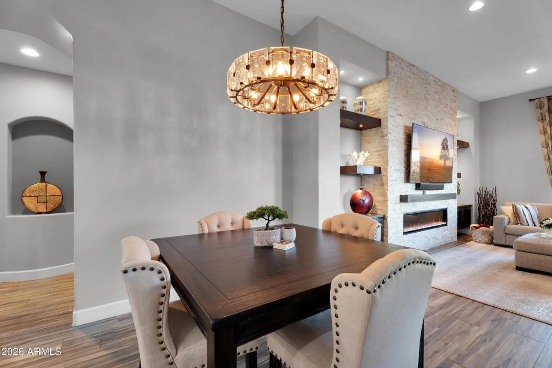 Real Estate Picture 24