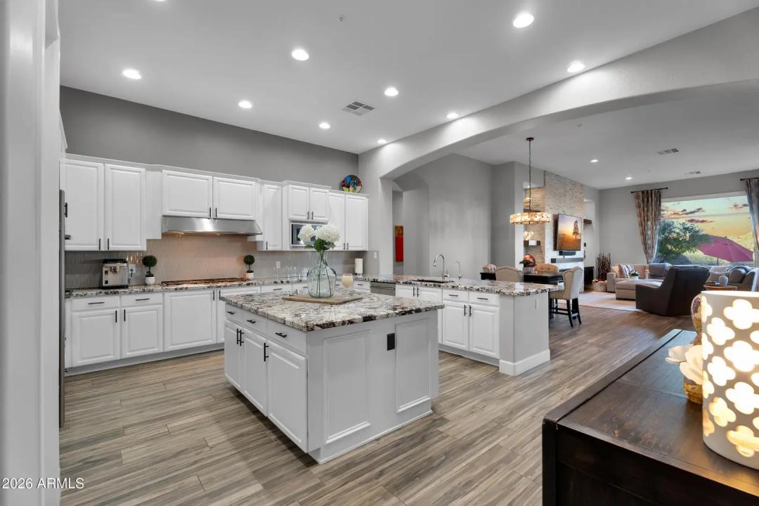 Real Estate Picture 19