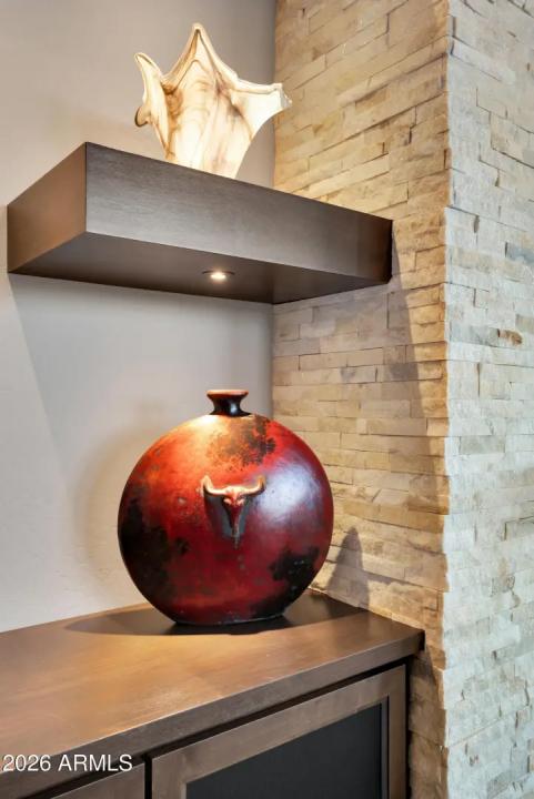 Real Estate Picture 30