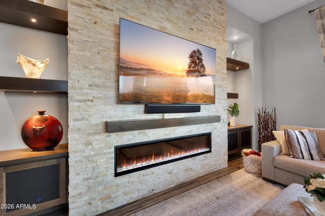 Real Estate Picture 28