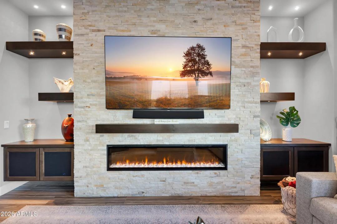 Real Estate Picture 27