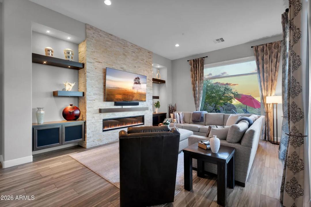 Real Estate Picture 26