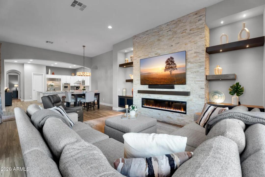 Real Estate Picture 2