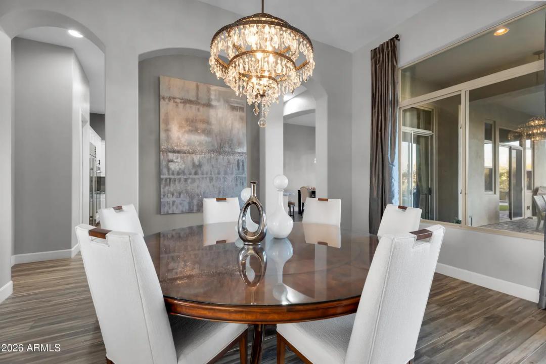 Real Estate Picture 14