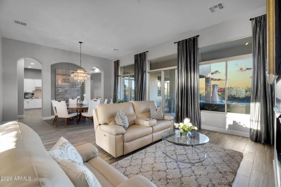 Real Estate Picture 15