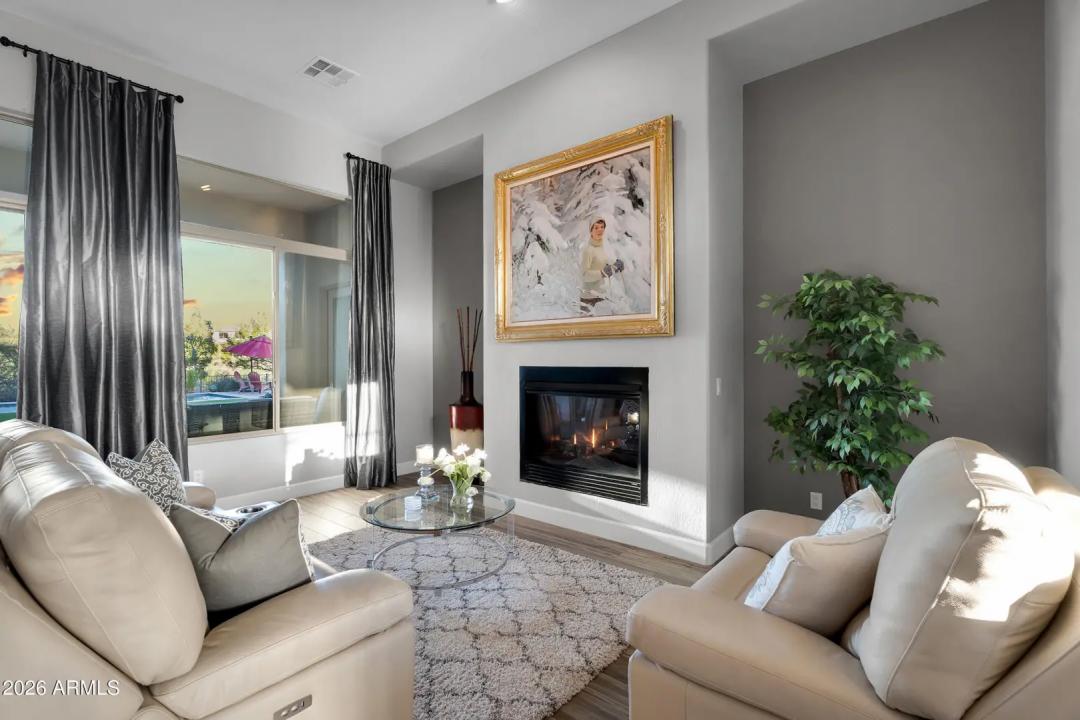 Real Estate Picture 16