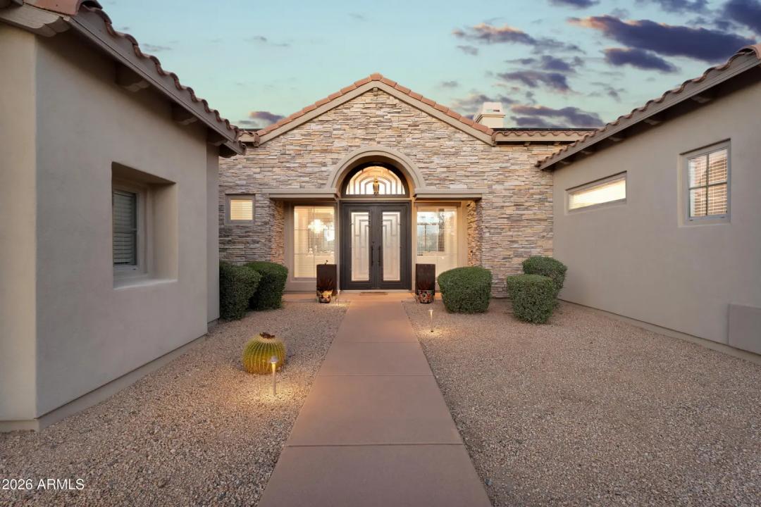 Real Estate Picture 10
