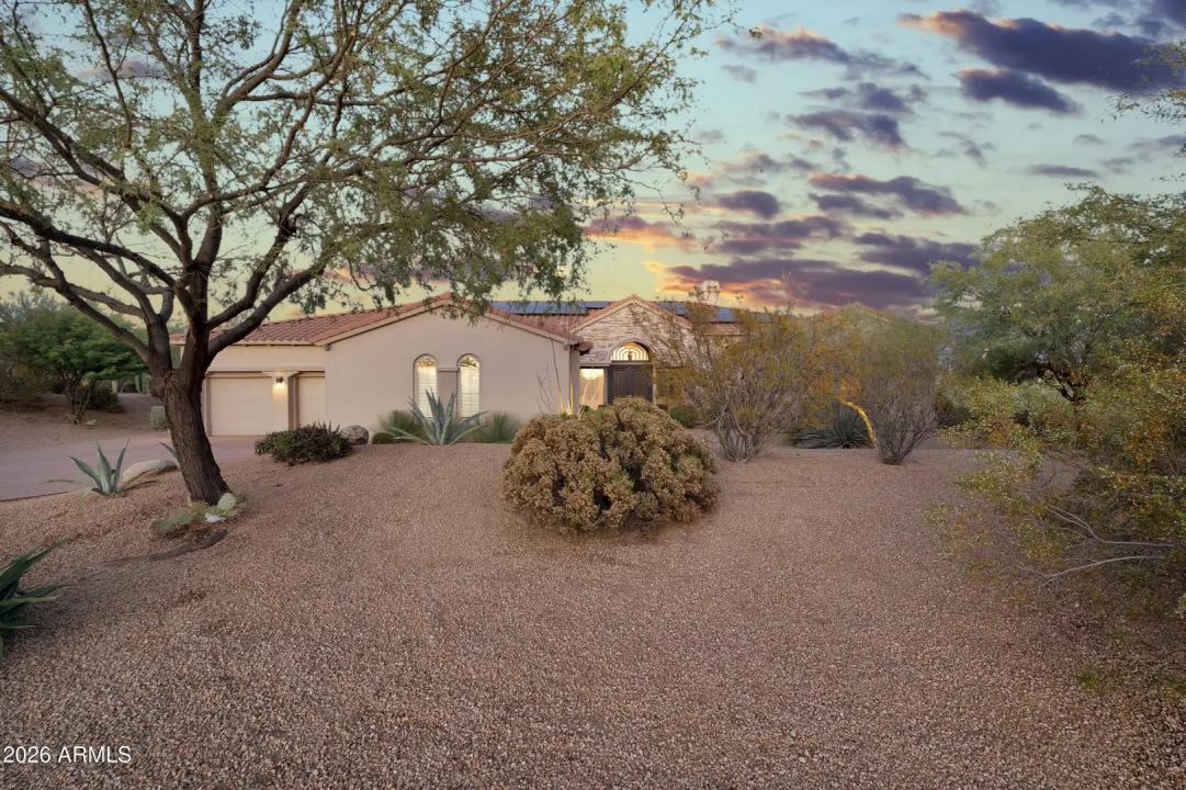 Real Estate Picture 8