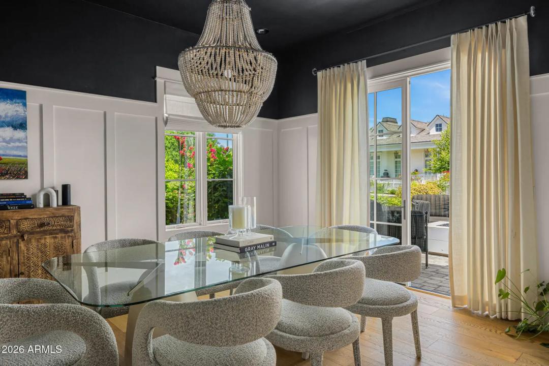 Real Estate Picture 13