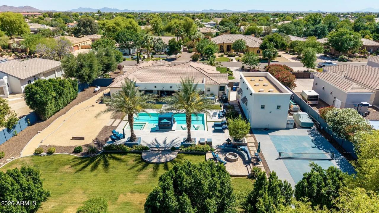 Real Estate Picture 90