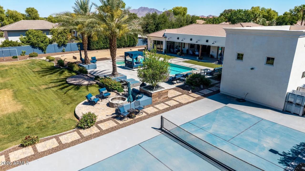 Real Estate Picture 103