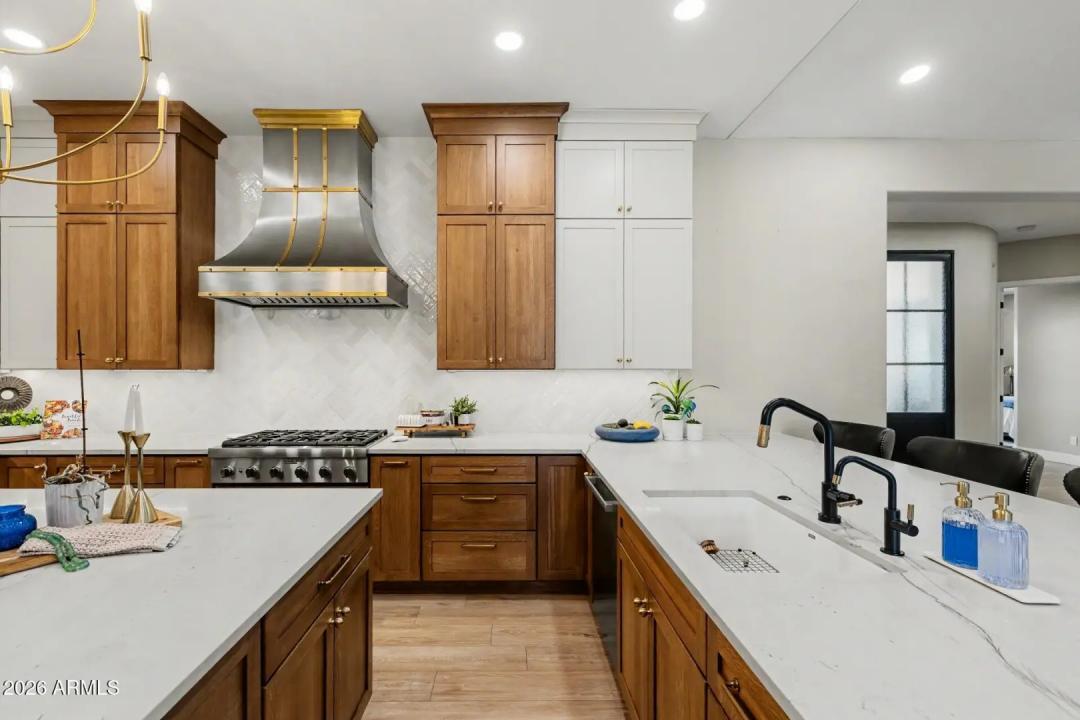 Real Estate Picture 19